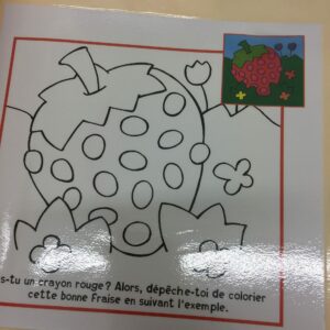 Dessine la fraise en suivant l'example