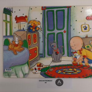 Caillou dans sa chambre