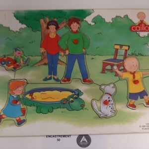 Caillou à l'extérieur