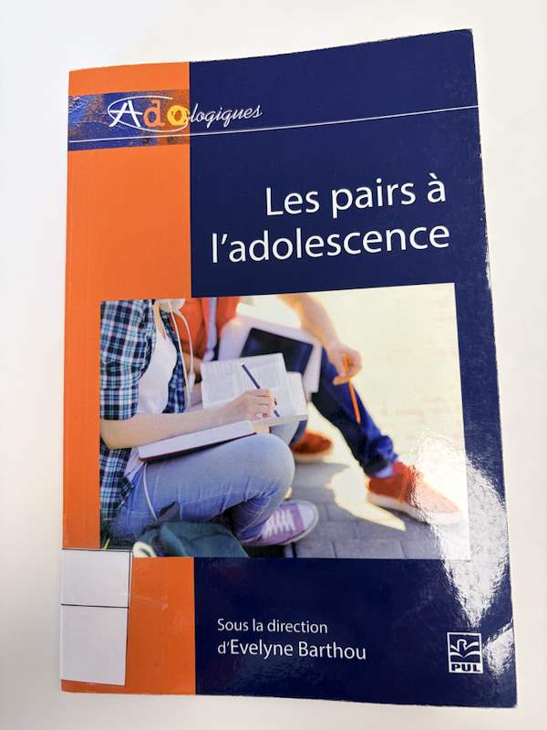 Les pairs à l'adolescence