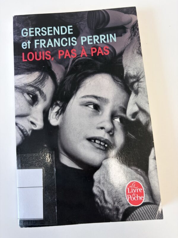 Louis, pas à pas